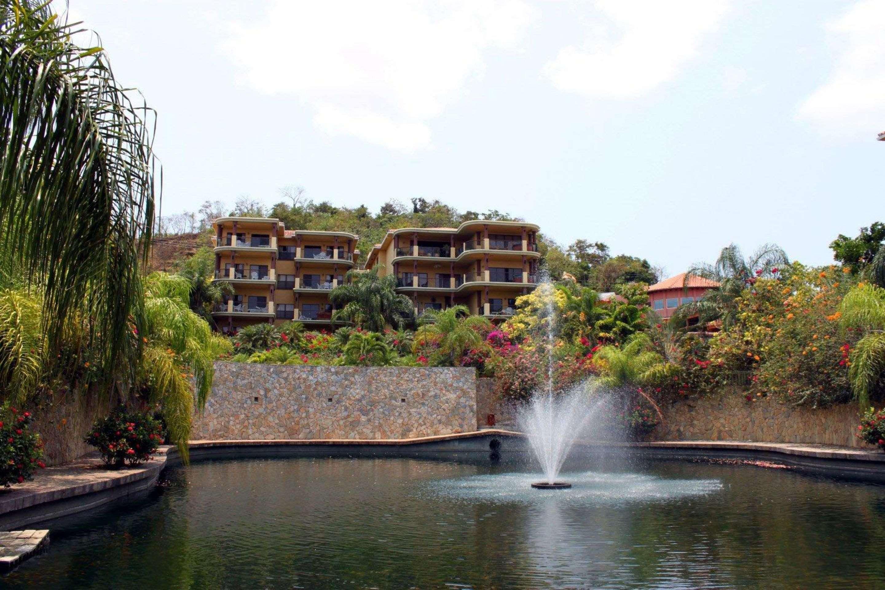 Clarion Suites Roatan At Pineapple Villas French Harbour Екстериор снимка
