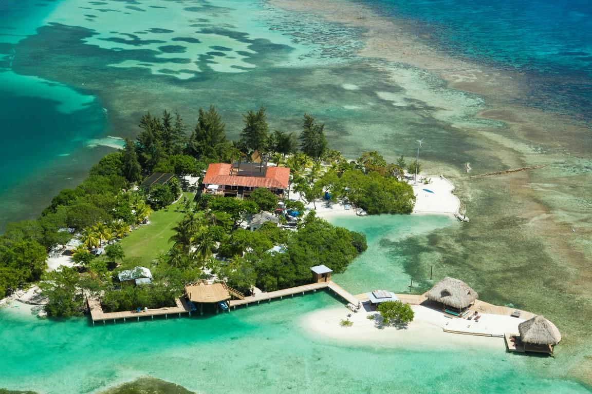 Clarion Suites Roatan At Pineapple Villas French Harbour Екстериор снимка