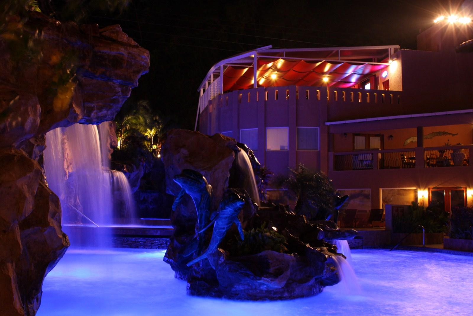 Clarion Suites Roatan At Pineapple Villas French Harbour Екстериор снимка