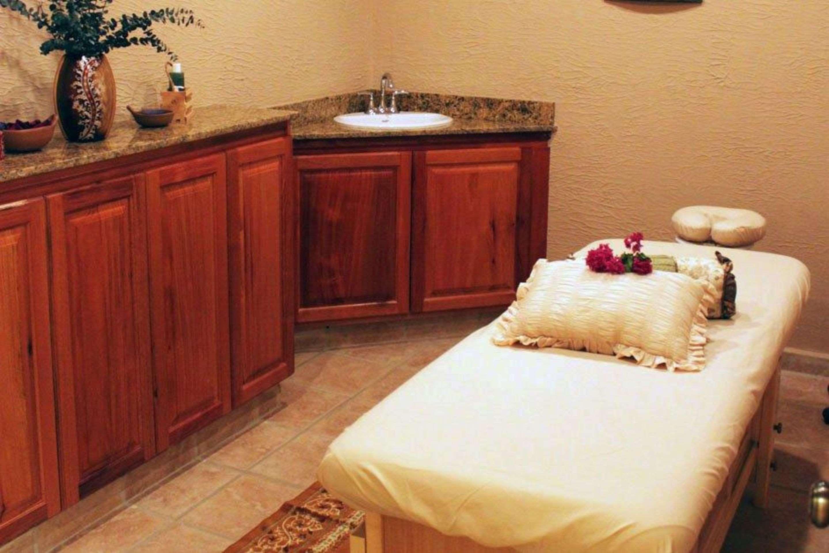 Clarion Suites Roatan At Pineapple Villas French Harbour Екстериор снимка