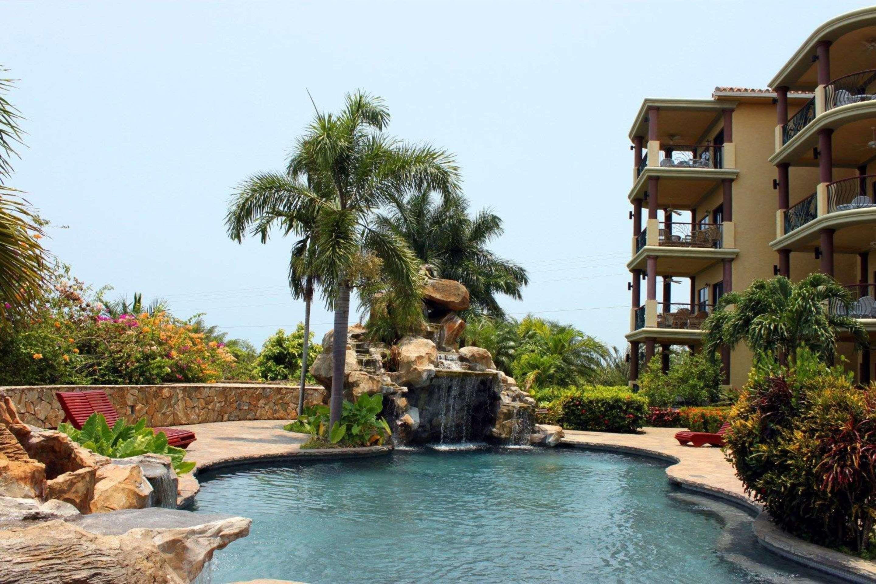 Clarion Suites Roatan At Pineapple Villas French Harbour Екстериор снимка