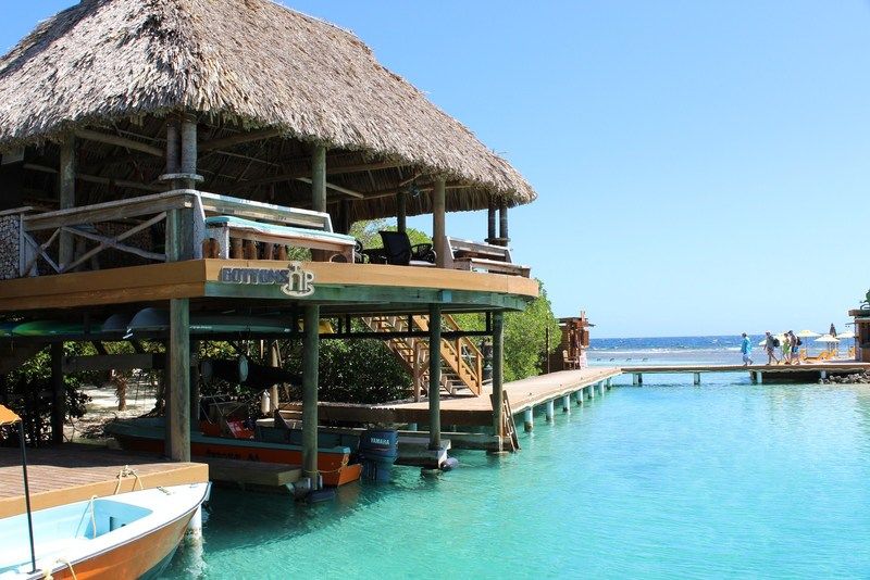 Clarion Suites Roatan At Pineapple Villas French Harbour Екстериор снимка