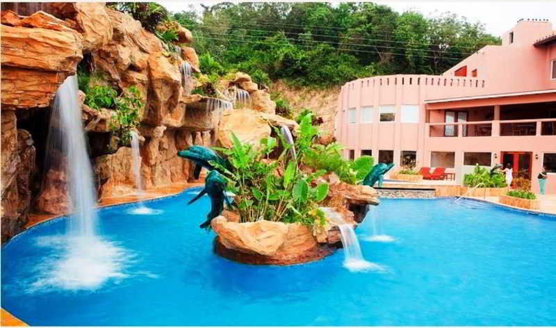 Clarion Suites Roatan At Pineapple Villas French Harbour Екстериор снимка